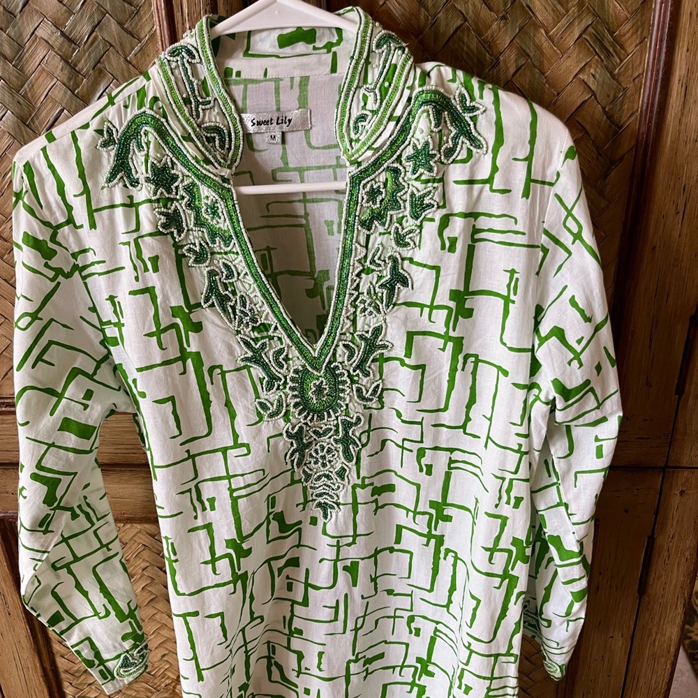Sweet Lily beaded tunic top